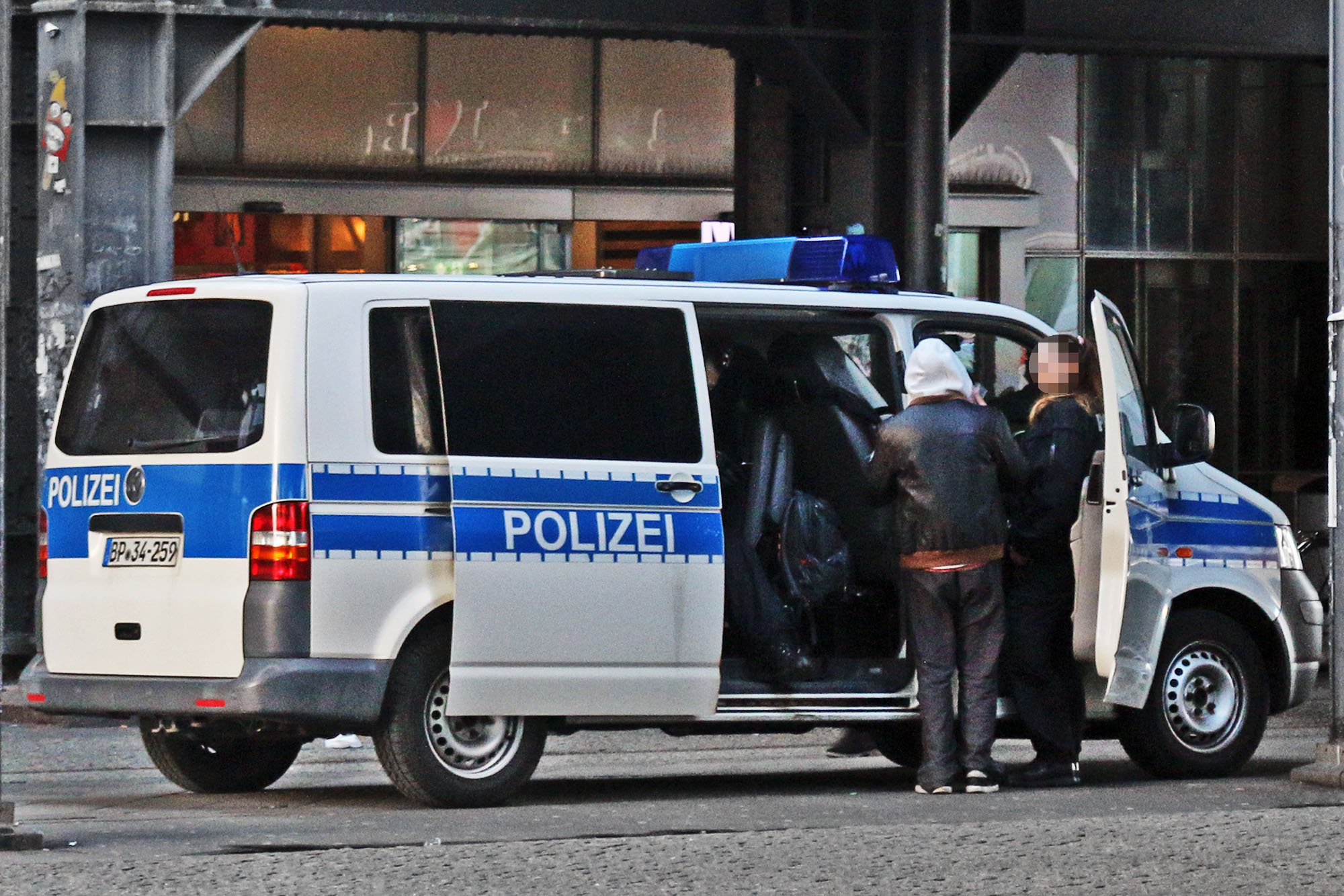 BP 34-259, Volkswagen Transporter 5th gen Van (T5) (7E/7H), 2003–2009