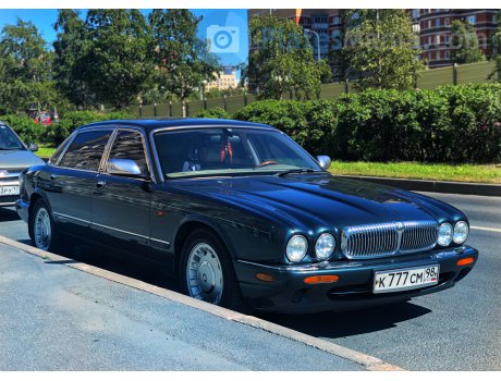 к777см98, Daimler Super V8