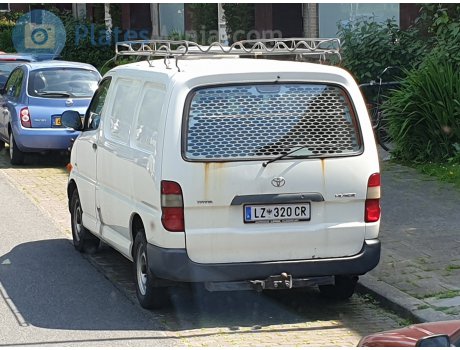 LZ 320 CR, Toyota HiAce