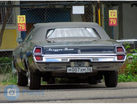 м007хм56, Oldsmobile 88