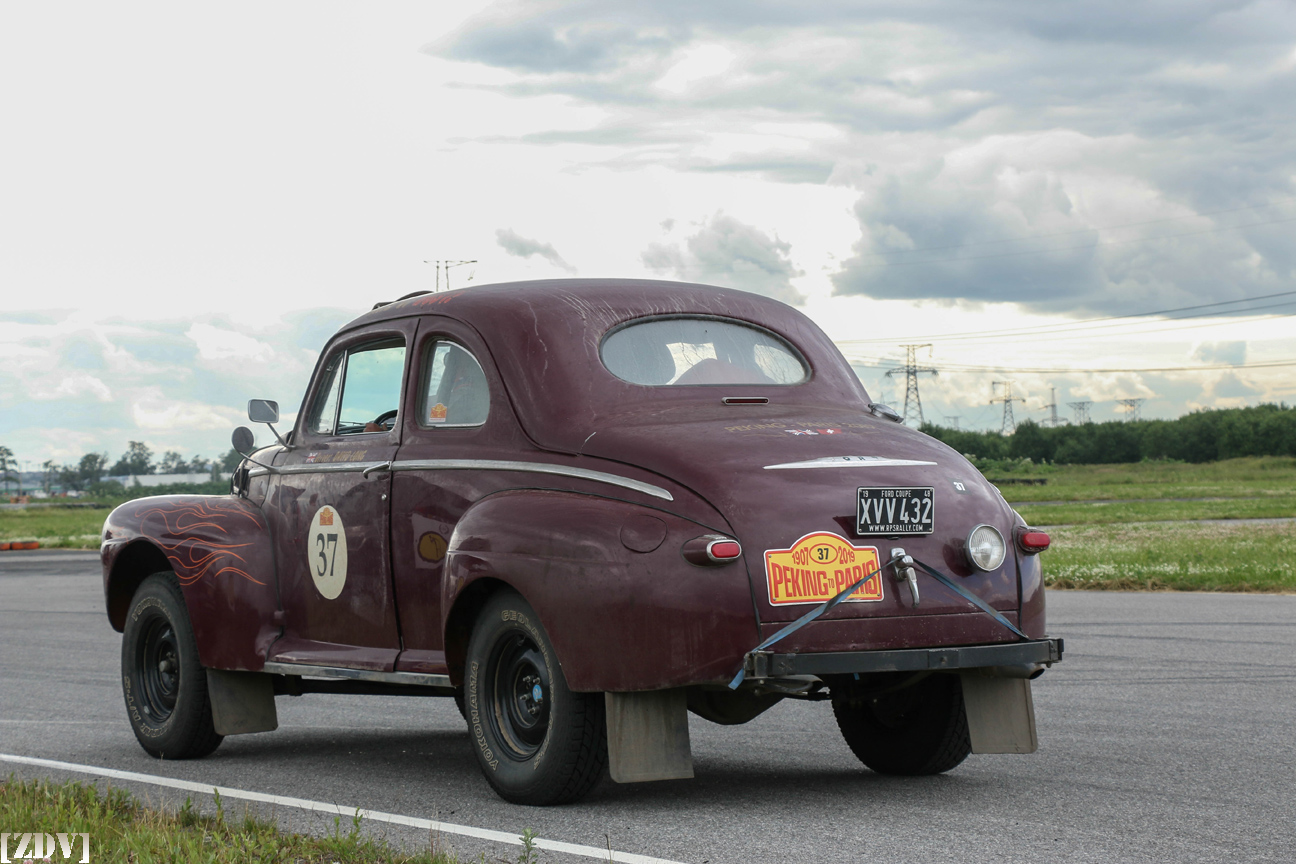 XVV432, Ford Super Deluxe 