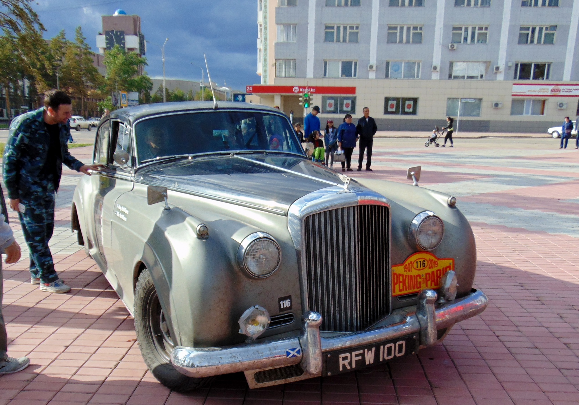 RFW100, Bentley S1/S2/S3 