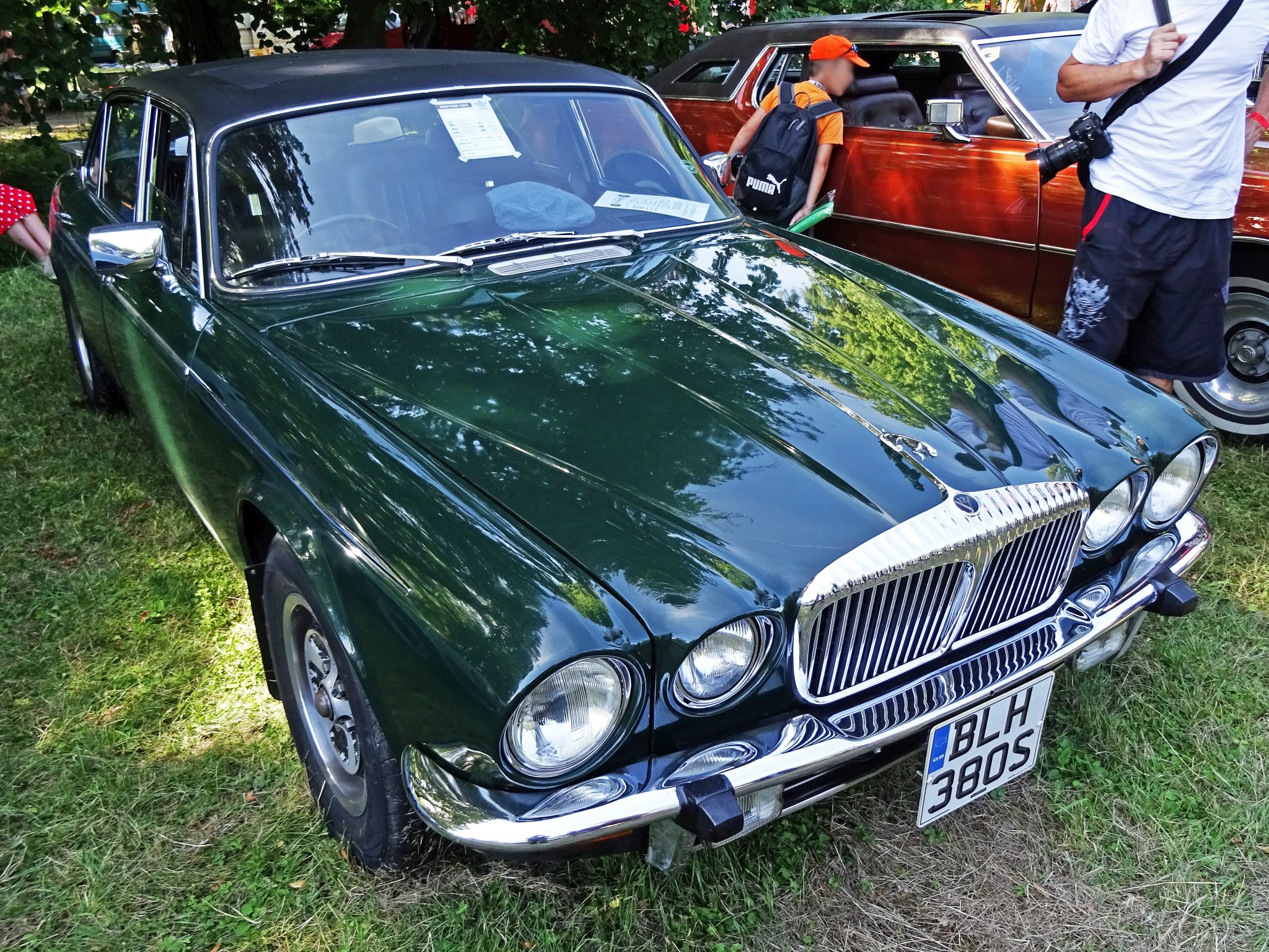 BLH380S, Daimler Double Six 