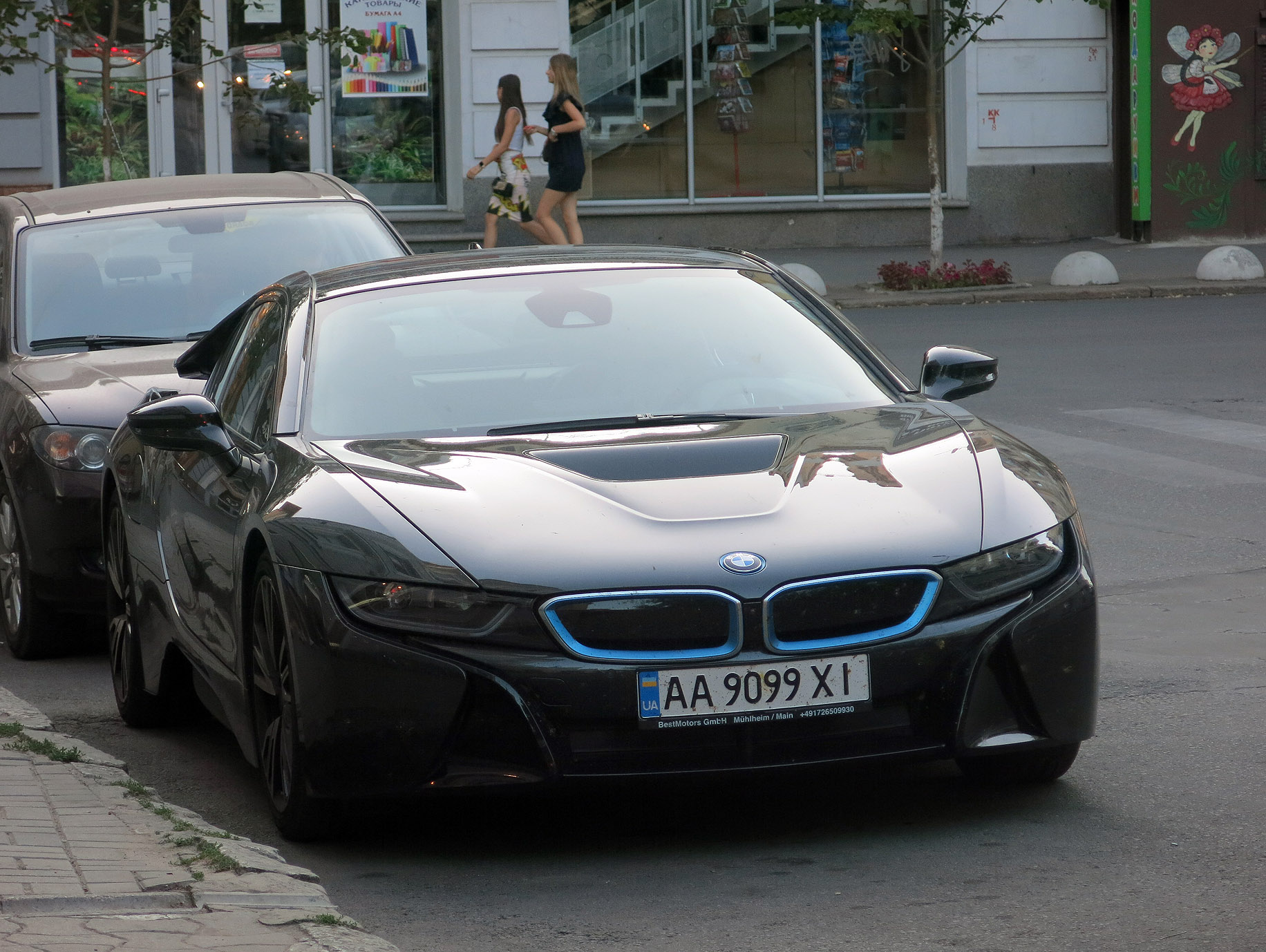 AA 9099 XI, BMW i8 1st gen Coupé (I12), 2014–2020