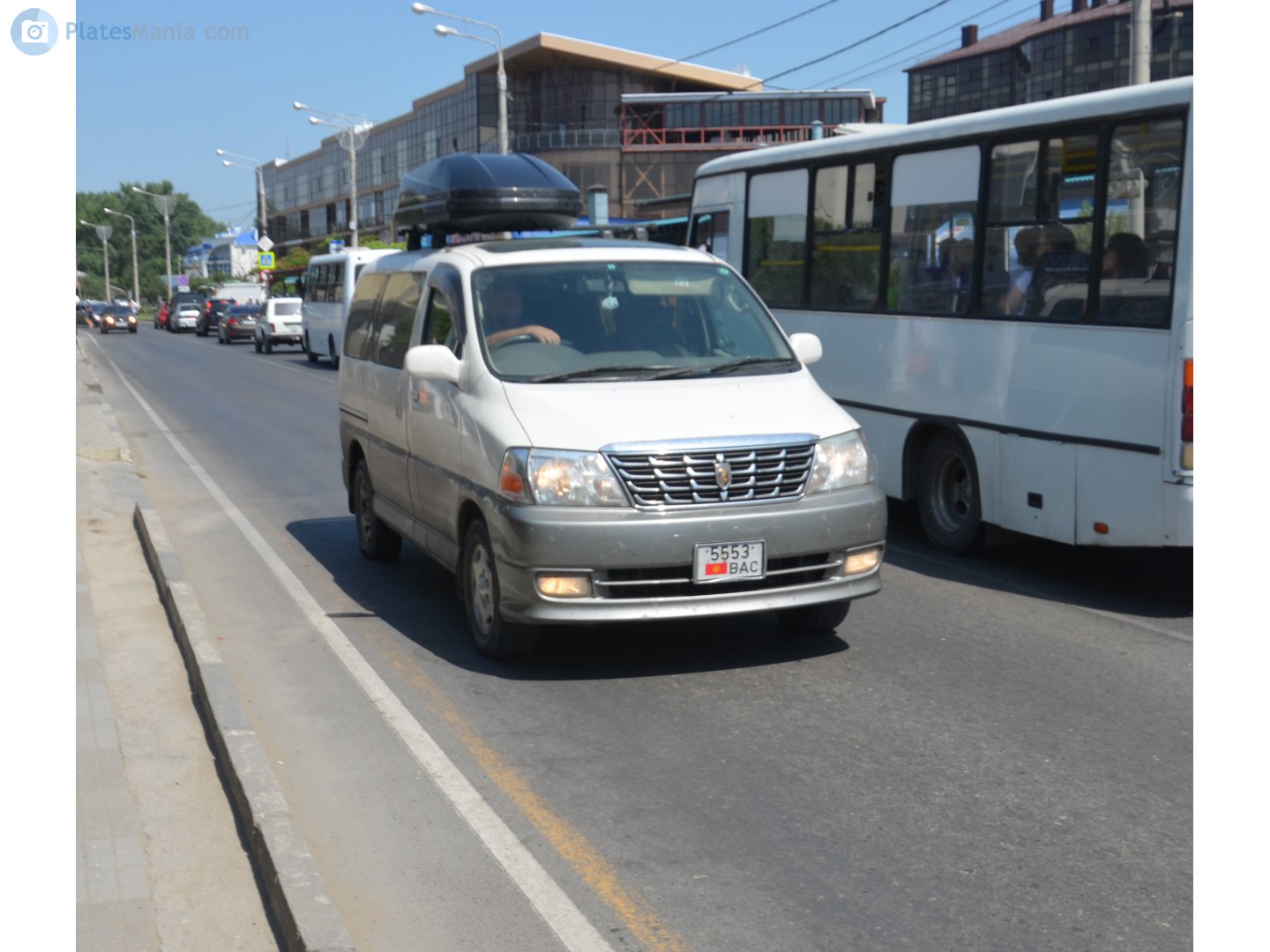 B 5553 AC, Toyota HiAce Grand HiAce (XH10; JP-market), 1999–2002