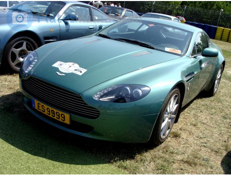 ES 9999, Aston Martin V8 Vantage
