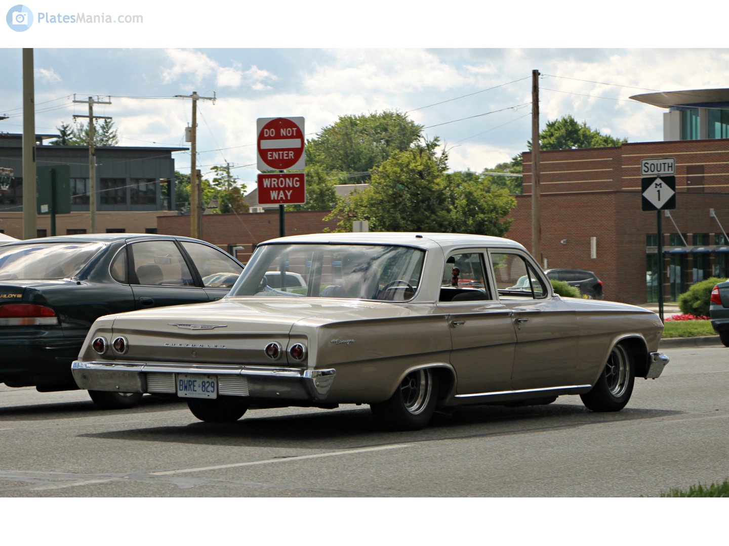 BWRE-829, Chevrolet Biscayne 2nd gen 1962 4-door Sedan (1169/1269; B-body), 1st facelift, 1961–1962