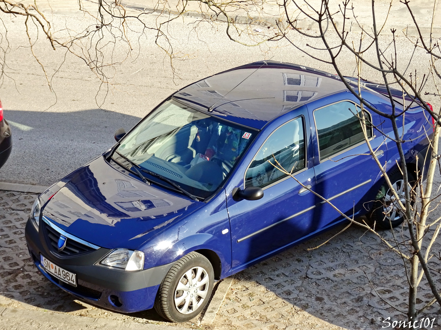 ŠN AA964, Dacia Logan 1st gen Sedan (L90), 2004–2008