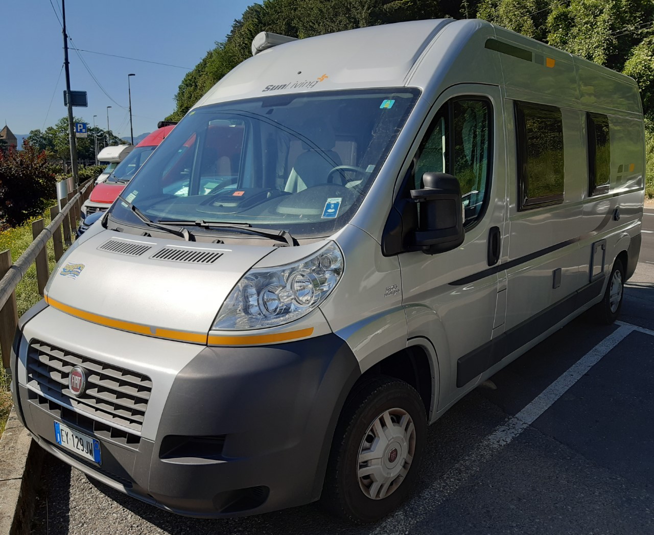 EY 129 JW, Sun Living Flexo 