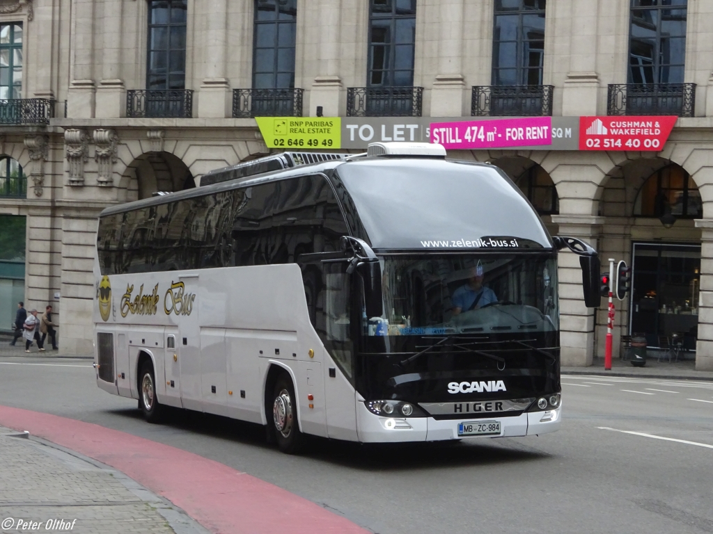 MB ZC-984, Higer KLQ61*5 