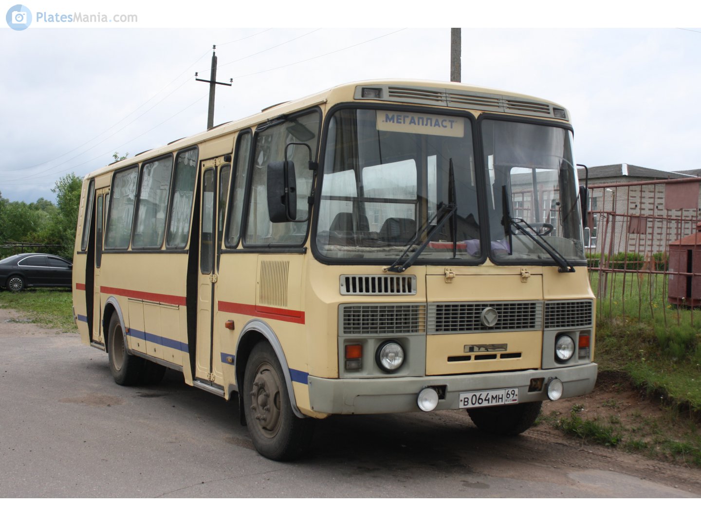 Паз 32053 новый. Паз 3205 новый. Новый пазик 3205. Автобус паз 32053. Пазик паз 3205 новый.