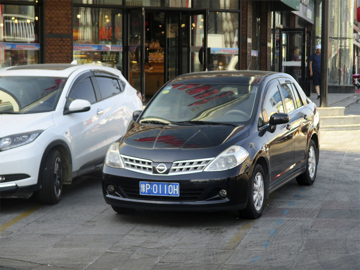 豫P·0110H, Nissan Tiida 