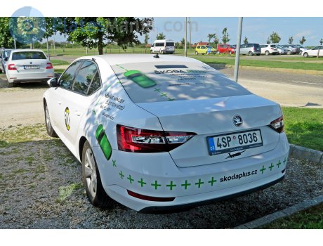 4SP 8036, Skoda Superb