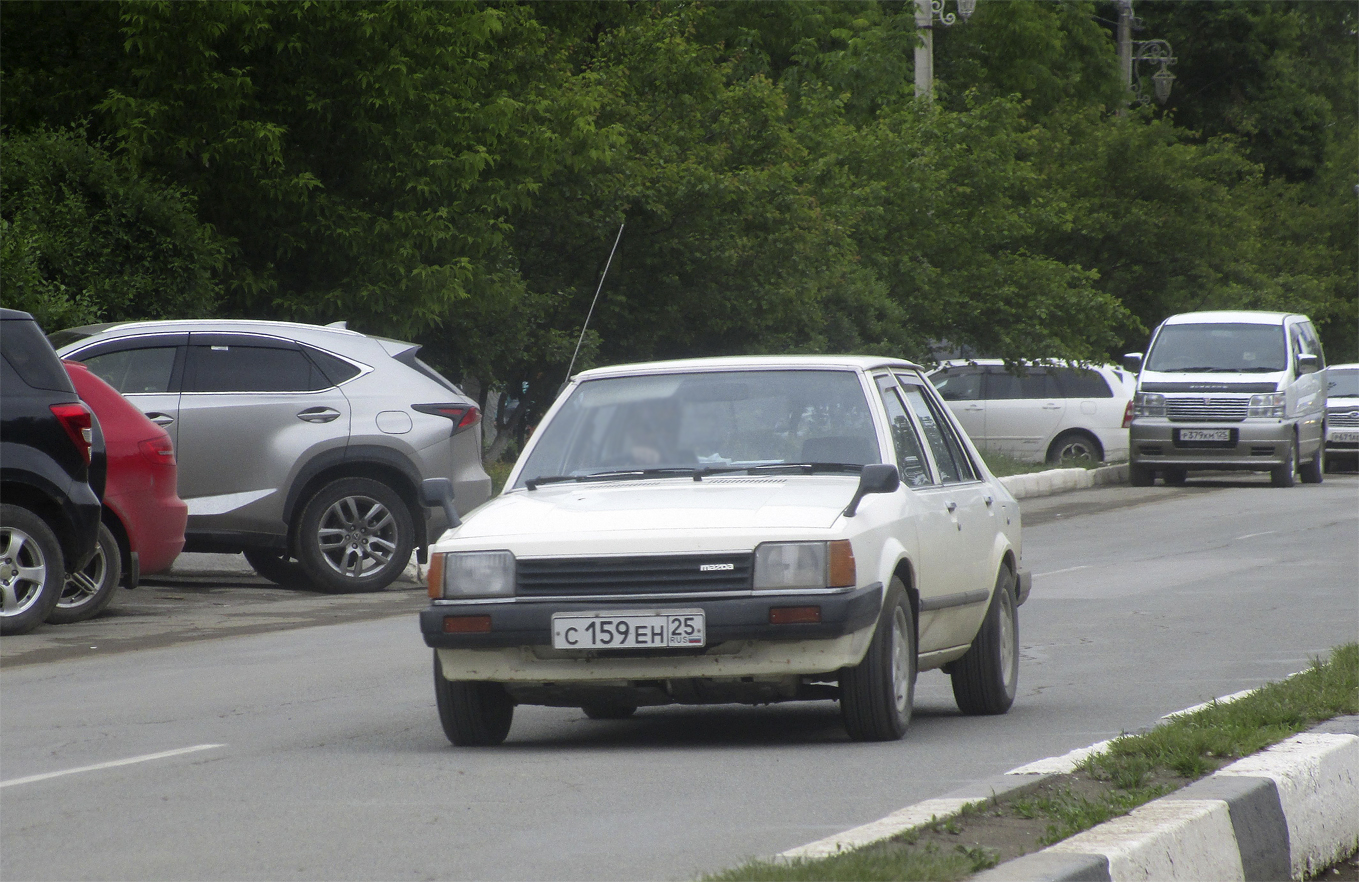с 159 ен 25, Mazda Familia 4th gen Sedan (BD), 1980–1985
