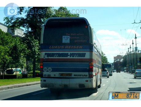M 8714, Neoplan Cityliner
