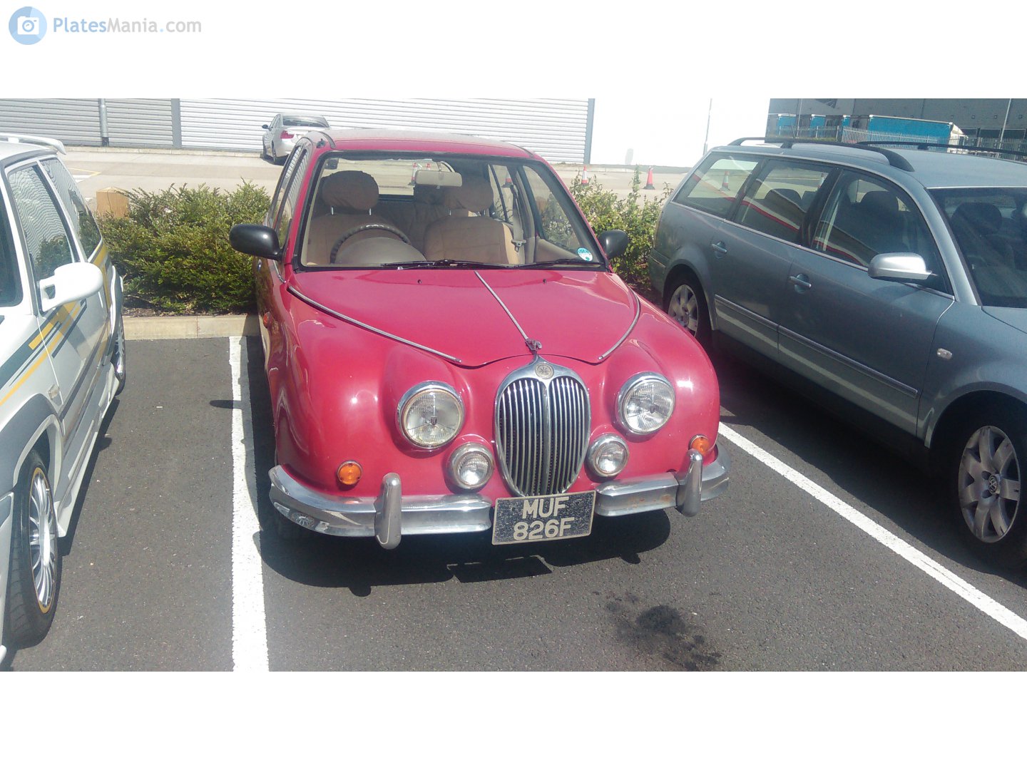 MUF826F, Mitsuoka Viewt 