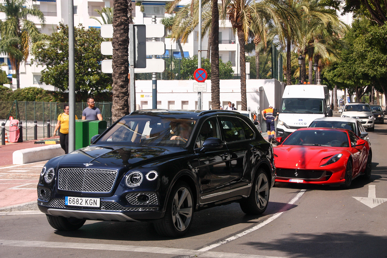 6682 KGN, Bentley Bentayga 1st gen (PL71), 2016–2020