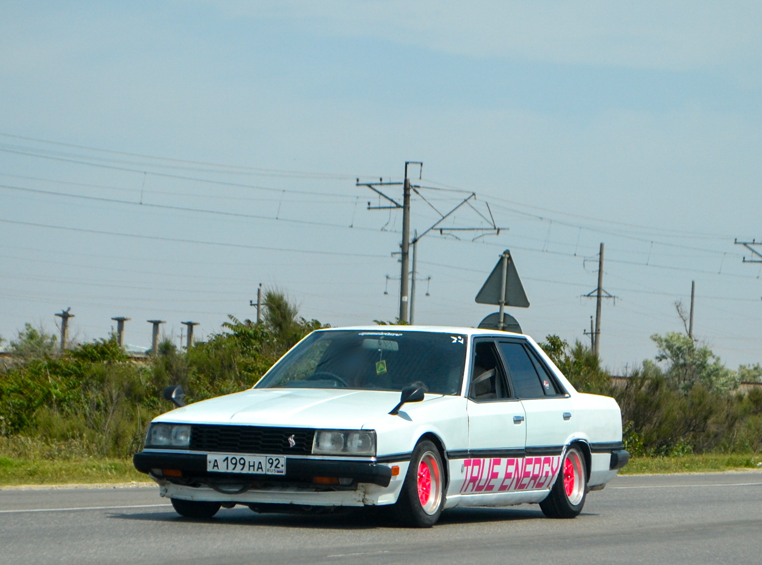 а 199 на 92, Nissan Skyline 6th gen Sedan (R30), 1981–1985