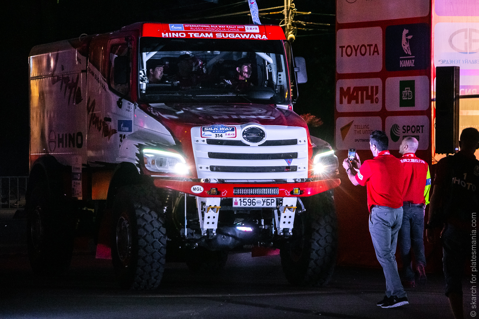 1596 УБР, Hino 600 Series 