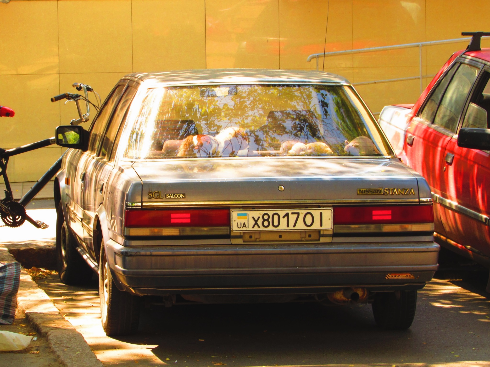 х 8017 ОІ, Nissan Stanza 3rd gen Sedan (T12), 1986–1990