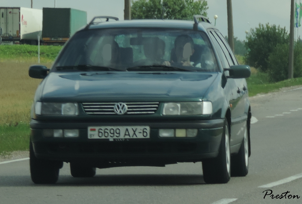 6699 AX-6, Volkswagen Passat 4th gen Variant (B4; 35i), 1993–1997