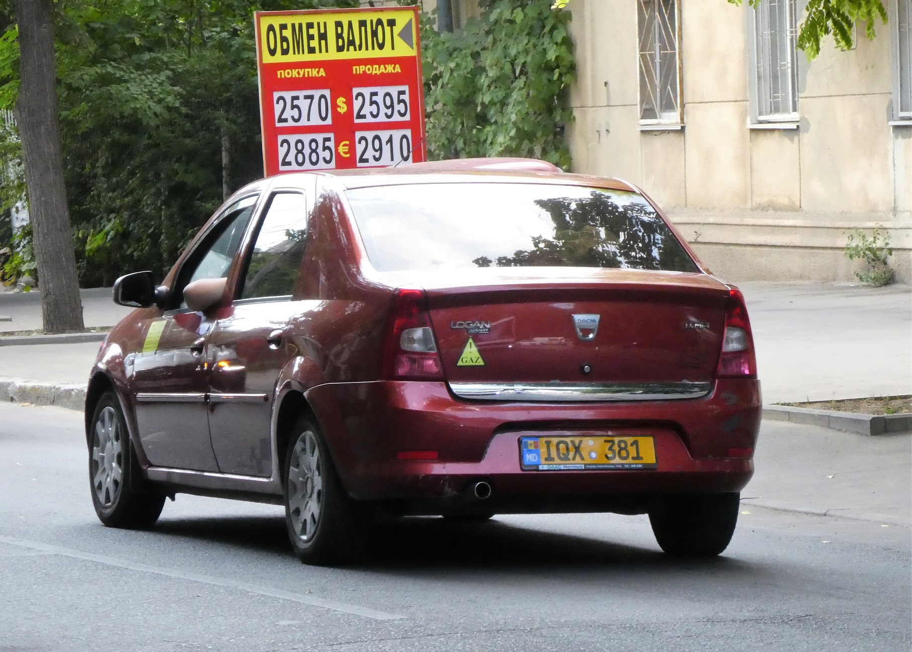 IQX 381, Dacia Logan 1st gen Sedan (L90), facelift, 2008–2012