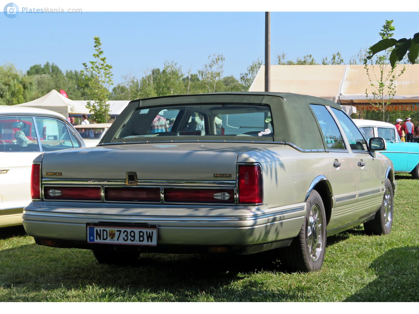 ND 739 BW, Lincoln Town Car 2nd gen (FN36/116), 1989–1997