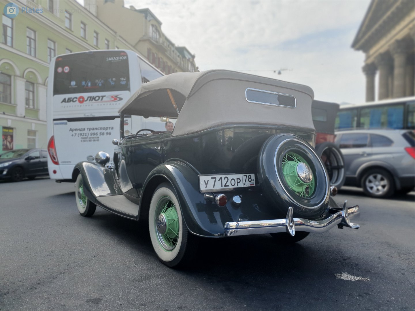 у 712 ор 78, Ford V8 