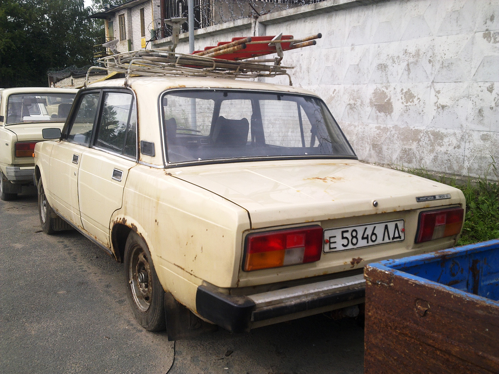 е 5846 ЛД, Lada (VAZ) 2105 Жигули (Nova / Riva / 1300 / 1500), 1980–2010