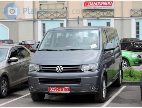 025D 118 77, Volkswagen Caravelle