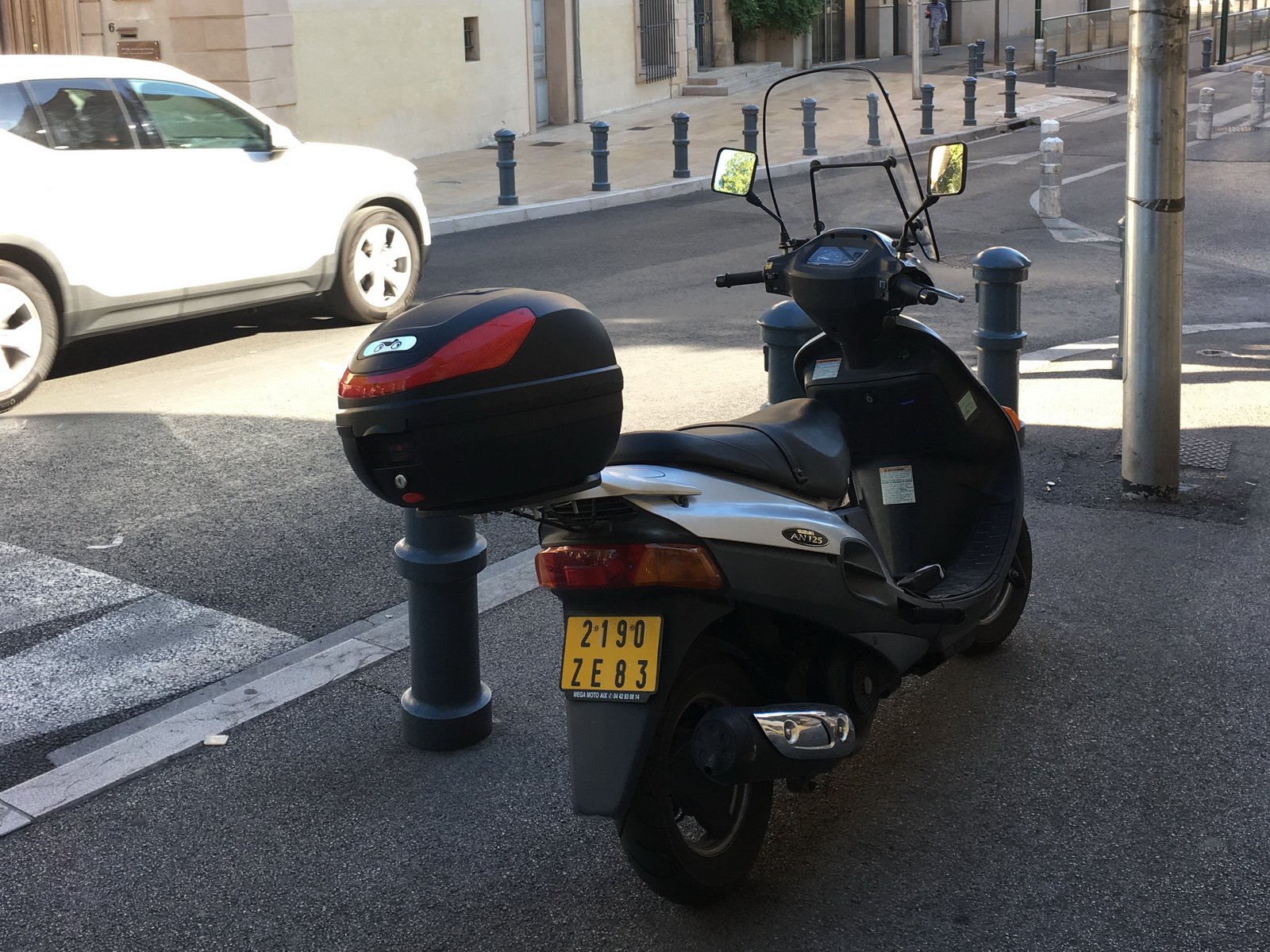 2190 ZE 83, Suzuki Vecstar 