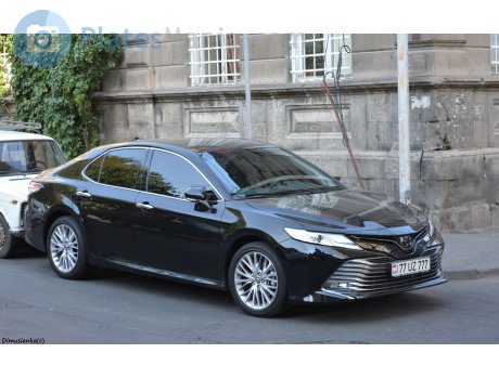 77 UZ 777, Toyota Camry