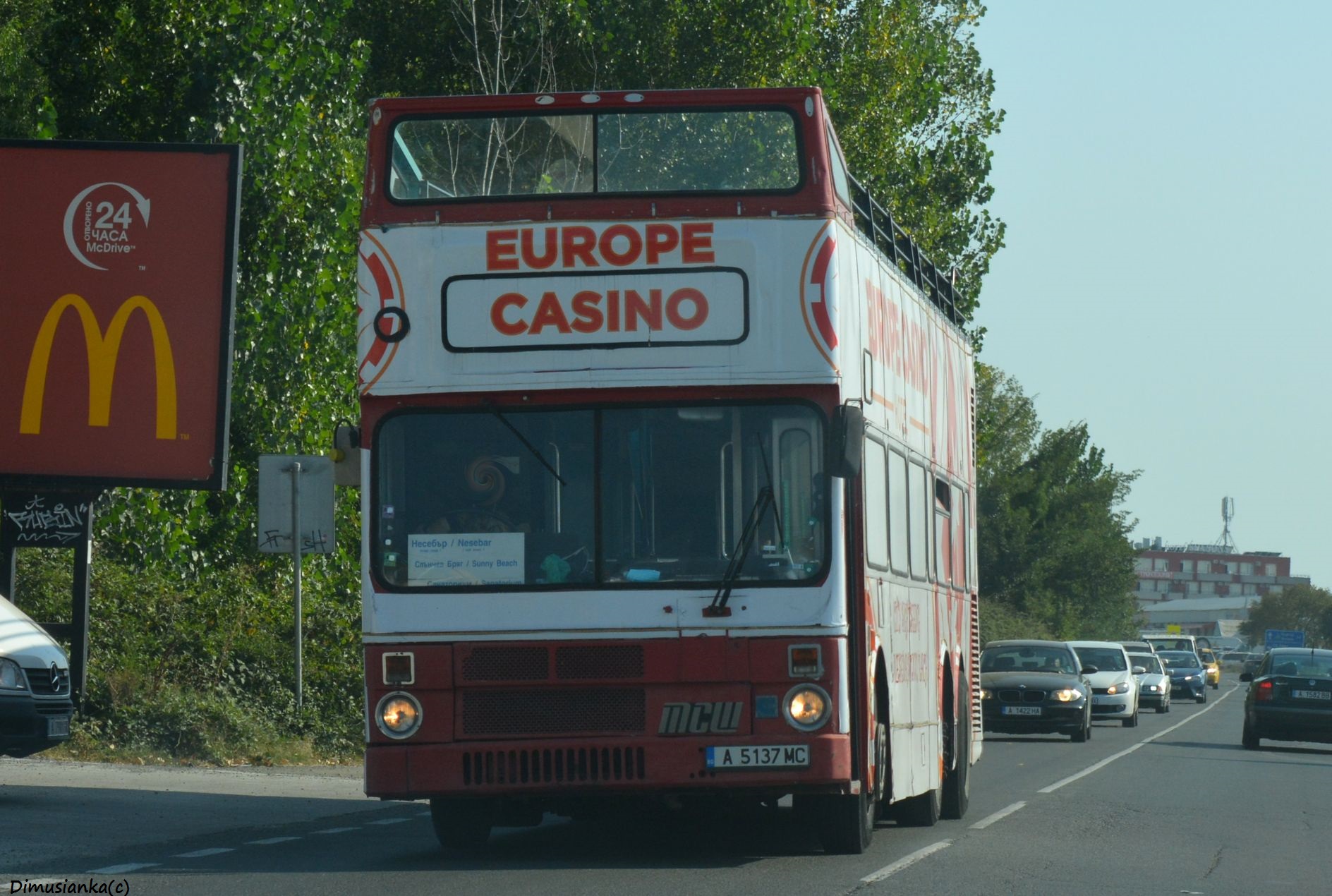 A 5137 MC, MCW Metrobus 