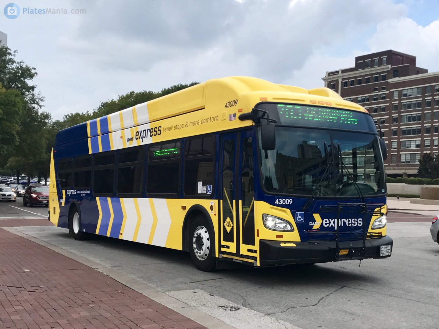 132-3563, New Flyer XN40 