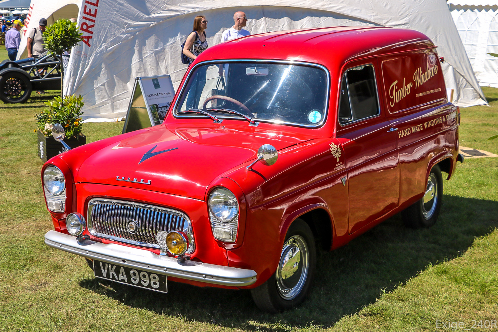 VKA998, Ford Thames 300E 