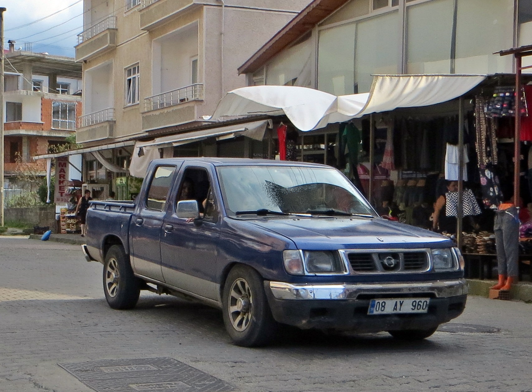 08 AY 960, Nissan Skystar 1st gen (D22), 2004–2009