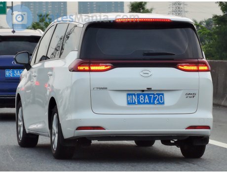 桂N·8A720, Trumpchi M6
