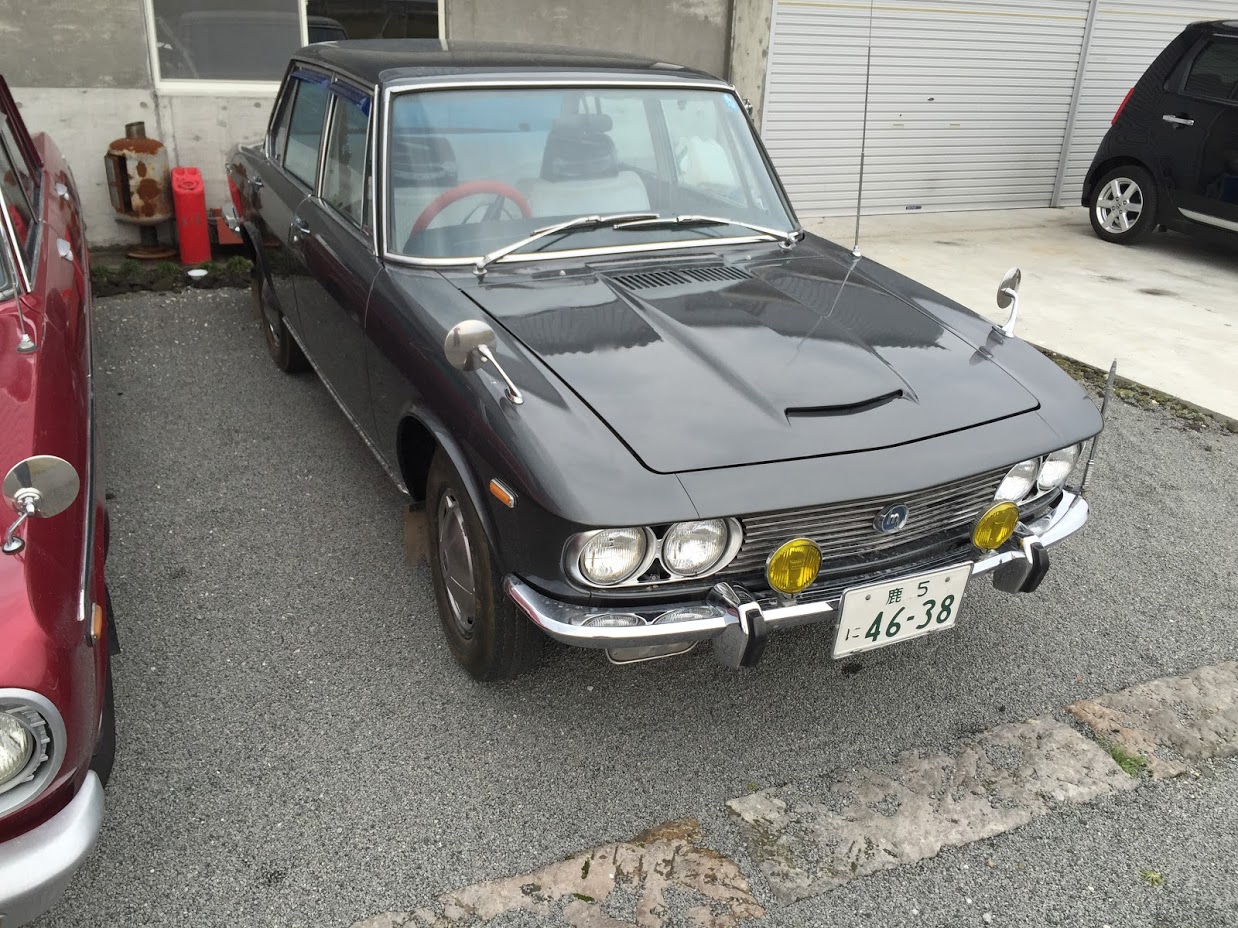 鹿 5 に 4638, Mazda Luce 1st gen Sedan (SU/SV), 1966–1973