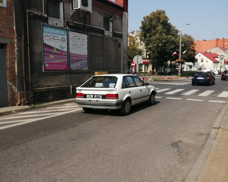 BDW 8176, Mazda 323 3rd gen 5-door Hatch (BF), 1985–1991