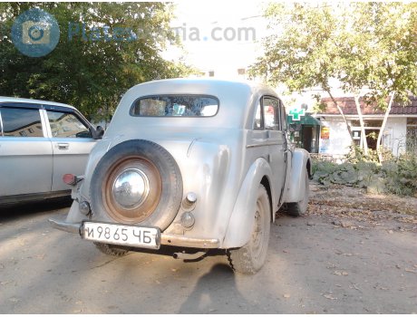 и 9865 ЧБ, Moskvich (AZLK) 400/401