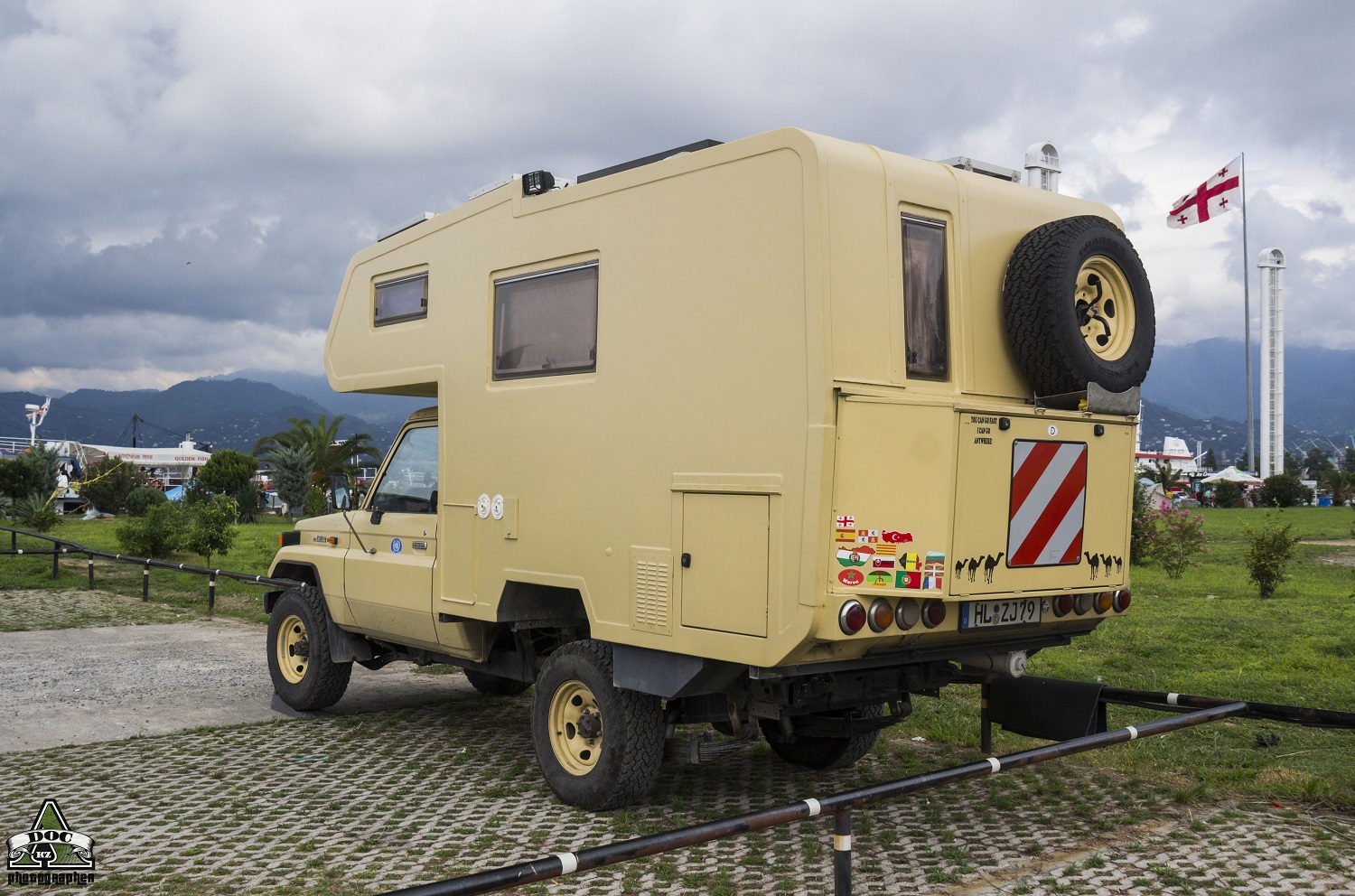 HL ZJ 79, Toyota Land Cruiser 70 Pickup (J75/J79), 1984–2007