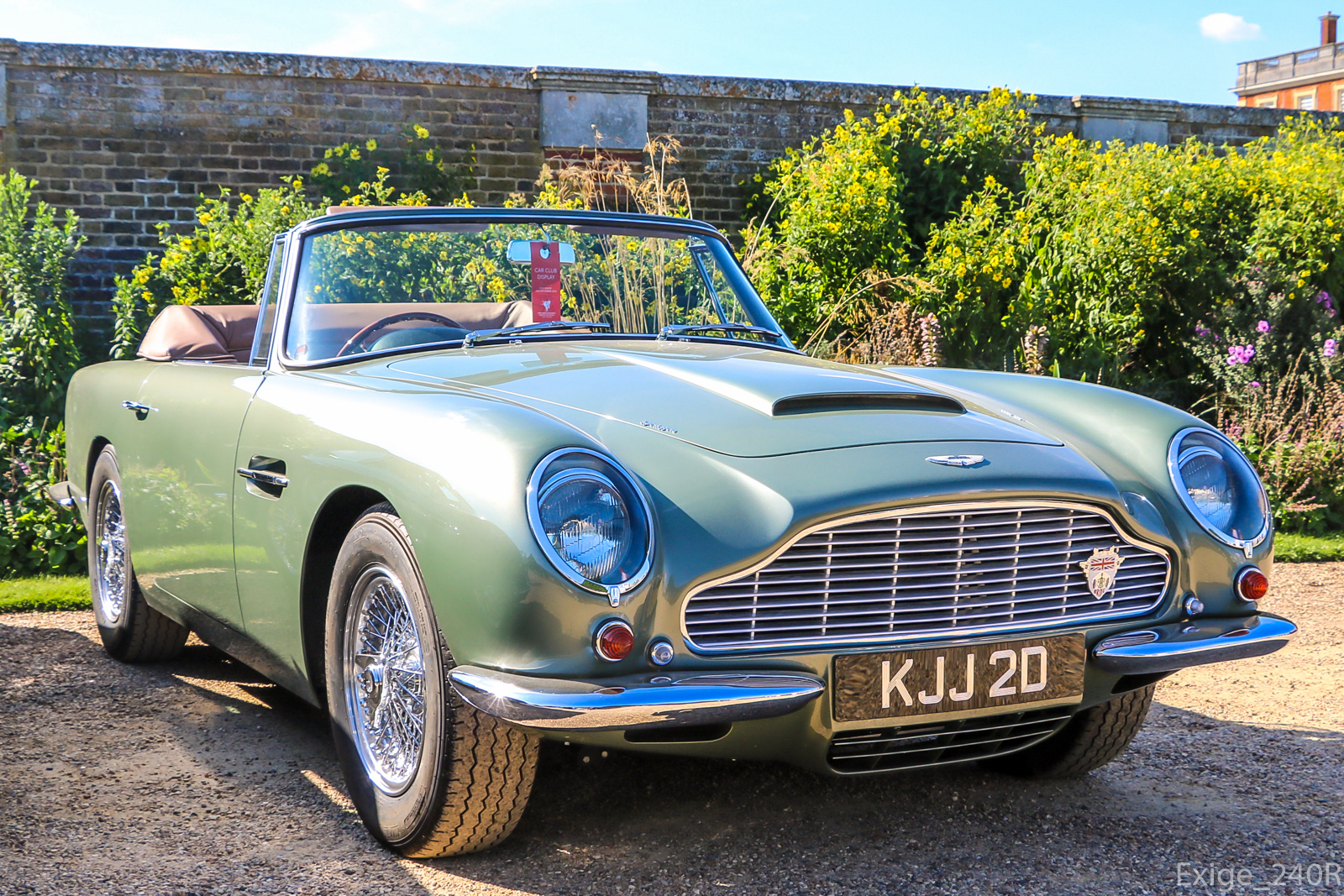 KJJ2D, Aston Martin DB6 Volante, 1966–1970