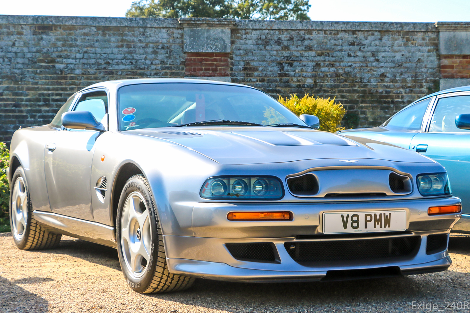 V8PMW, Aston Martin V8 Vantage 