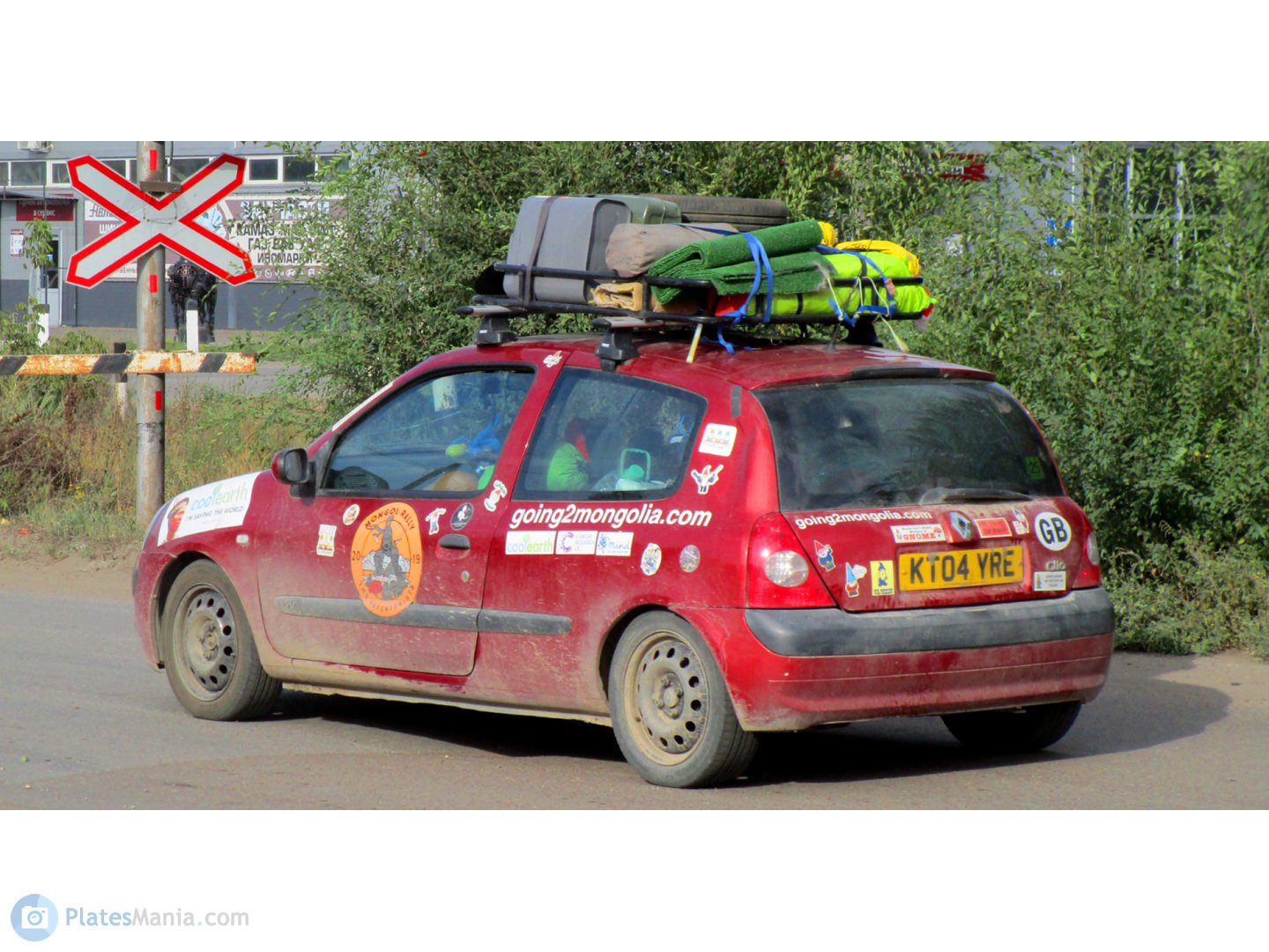 KT04YRE, Renault Clio 2nd gen 3-door Hatch (C65), 1st facelift, 2001–2006