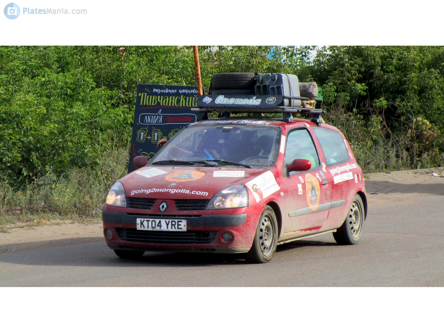 KT04YRE, Renault Clio 2nd gen 3-door Hatch (C65), 1st facelift, 2001–2006