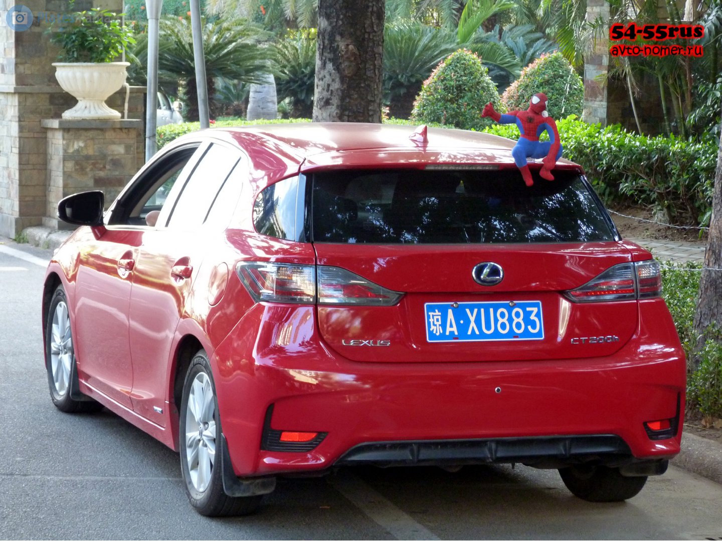 琼A·XU883, Lexus CT 