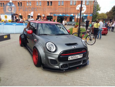 е900ве799, MINI Hatch