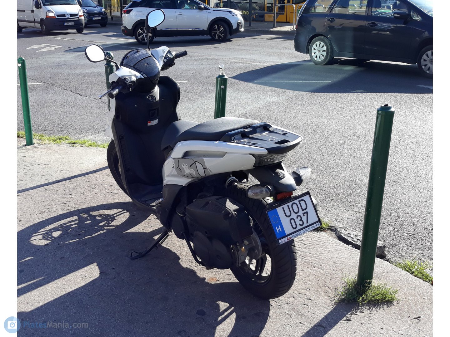 UOD-037, Yamaha Xenter 