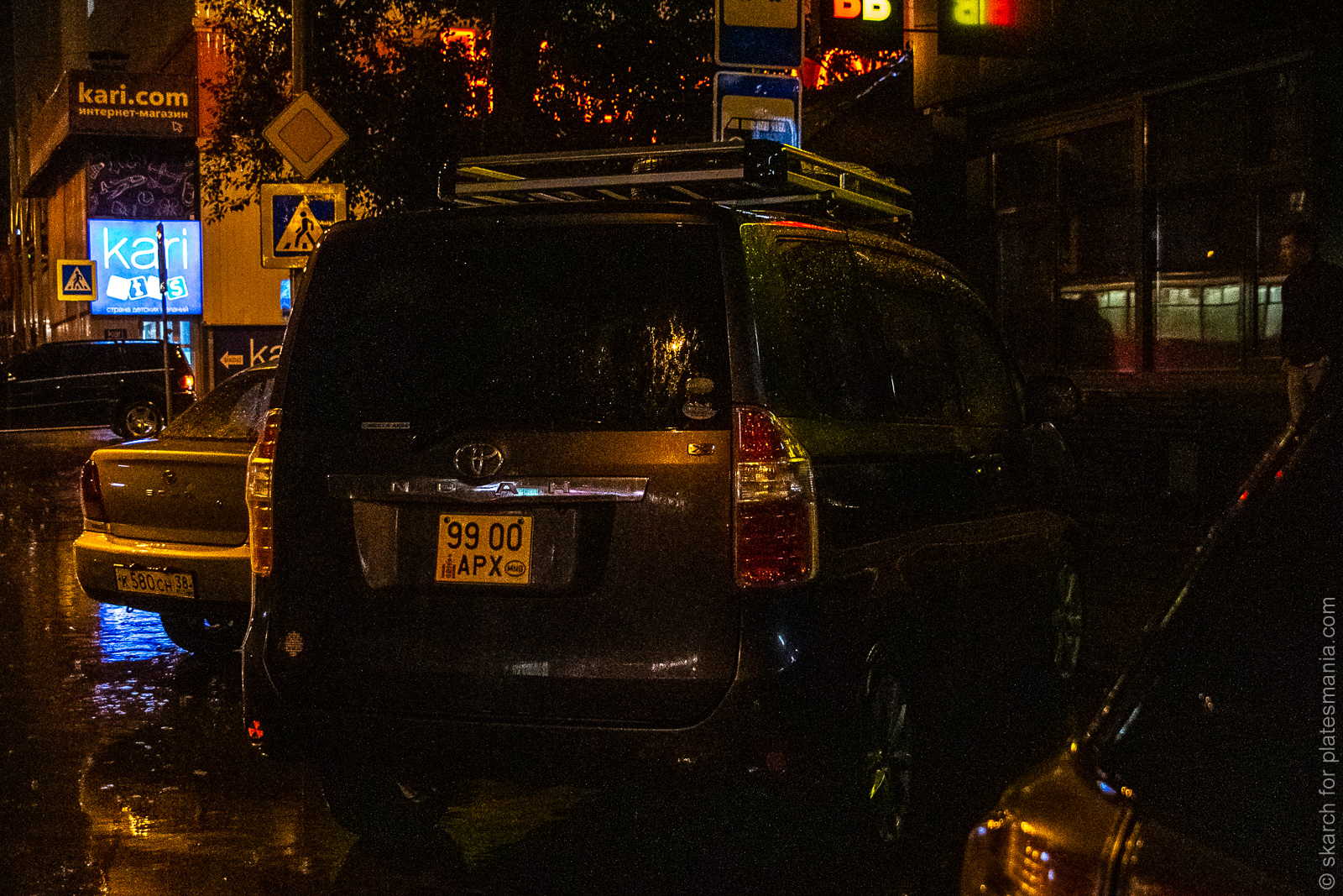 9900 АРХ, Toyota Noah 2nd gen (R70), 2007–2010