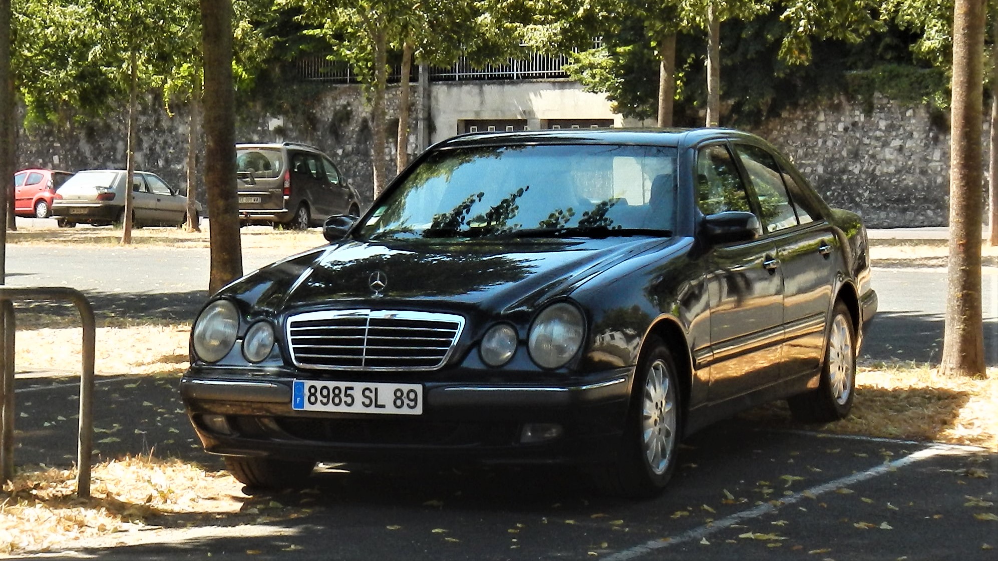 8985 SL 89, Mercedes-Benz E-Klasse 2nd gen Sedan (W210), 1995­–2002